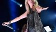 Carrie Underwood à Headline 'Tout pour la salle «Concert-bénéfice à New York