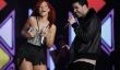 Drake et Rihanna Rencontres rumeurs: «trophées» et «Pour It Up" Singers dîner secret Ensemble à Paris
