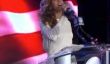 Awesome!  Beyonce montre retirer un parfait hymne national LIVE (Vidéo)
