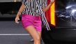 Kelly Ripa ou Denise Richards: Qui regarde mieux dans leur pantalon rose Hot?  (Photos)