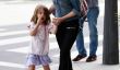 Isla Fisher est de sortie avec sa fille Olive (Photos)