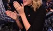 Taylor Swift automne: 'Blank Space' Chanteur glissades tout en marchant dans les étapes Après Eve Performance du Nouvel An