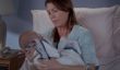 «Anatomie de Grey 'Saison 11 Episode 23 spoilers: Meredith donne naissance, Amelia Confronts Meredith propos Arrêt Life Support de Derek dans" Time Stops »[Visualisez]