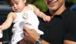 Mario Lopez et sa fille adorable bébé poser pour des photos (Photos)