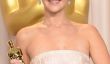 Oscars 2015: Jennifer Lawrence glissades, John Travolta Obtient Tongue Tied Plus des moments les plus embarrassants Oscar