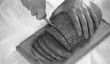 Pur pain d'épeautre - illustre les avantages et les inconvénients par rapport à pain normal