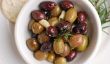 Facile de l'An: Olives marinées à l'ail et aux herbes