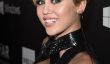 Miley Cyrus Instagram, Nouvelles et mises à jour 2014: Chanteur messages Topless photo pour 'gratuit le mamelon' Campagne, Image est éliminé par Instagram