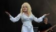 Dolly Parton célèbre 50 ans à Nashville: Chanteur pourparlers communauté LGBT "Jolene", explique les juger est un péché