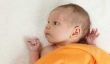 Bébé: garder la tête - un guide pour porter droite