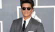 Bruno Mars remporte un Grammy pour le meilleur album pop vocal Présenté par Gloria Estefan et Marc Anthony