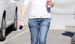 Jennifer Garner: Cheveux mouillés, Pas de maquillage et café à emporter (Photos)