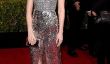 «Cinquante Shades of Grey" Film Distribution & Nouvelles: Dakota Johnson a joué dans la SNL Skit "Cinquante nuances de cela n'a pas l'air [Voir]