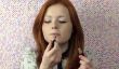Un maquillage vlogger aveugle enseigne YouTube ce que la beauté est tout au sujet