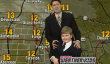 Hilarious 9-Year-Old Boy vole la vedette Alors que la prévision du temps à la télévision (VIDEO)