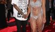 Amber Rose et Wiz Khalifa divorce et les relations Nouvelles: 'Flavor of Love 2' Star Deelishis Parlez modèle ne soit pas Contrariété [Voir]