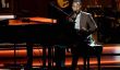 «Vous et moi 'le chanteur John Legend défend Kanye West Interruption Beck au Grammys 2015, dit aux gens de' Relax '