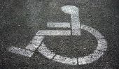 Combien de temps pouvez-vous utiliser un espace de stationnement pour personnes handicapées?  - Découvrez par la loi de la circulation
