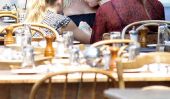 Jennie Garth Passe temps de qualité avec Filles câlins pendant le déjeuner (Photos)