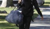 Une charge lourde à transporter!  Natalie Portman (et Sacs) Observé à Santa Monica (Photos)