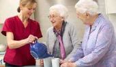 Altenpflegehelferin - salaires et des possibilités de formation un coup d'oeil