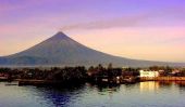 Volcan Mayon: Le volcan Avec The Perfect Cone