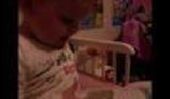 Cuteness Alerte: Deux-Year-Old récite Tongue Twister (Vidéo)
