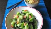 Une saine-Wok Repas: crevettes et Bok Choy avec Gingery Fried rapide riz