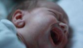 Pleurer concours Bébé tenue au Japon