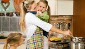 5 façons de garder Kiddo Occupé lorsque vous cuisinez de vacances (avec Allie de No Time For Flash Cards)