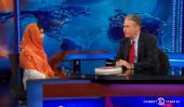Jon Stewart, beaucoup d'autres célébrités, stand avec Malala