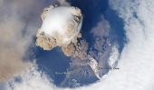Volcans en éruption vue de l'espace