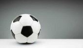 Bricoler le sujet du football - un tel succès une boule de papier mâché