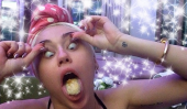 Miley Cyrus Bangerz Tour & Nouvelles 2014: Dolly Parton Défend 'Wrecking Ball' Star, dit: «Ils pensaient que je étais Trashy Trop '