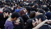 Chilienne étudiants Stade de protestation pour exiger Embrasser réforme de l'éducation