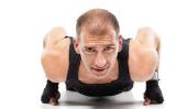 Poitrine entraînement musculaire sans équipement - comme vous zoomez avec le pompes Chest