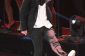 Justin Timberlake Tournée 2013: 20/20 Chanteur équipes Up avec Concert Goer de proposer à Petite amie, Arrête Concert Ensemble