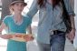 Hollywood mamans dans Chapeaux: Julianne Moore et sa fille Porter Fedoras où les acheter