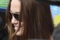 Angelina Jolie Toy Store commercial avec Shiloh et Zahara à Londres, attire une foule Big