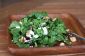 Kale, canneberges et Goat Cheese Salad avec vinaigrette au citron Meyer