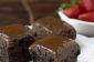 Brownies au chocolat riches de sarrasin foncé avec Nutella Ganache
