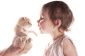 Poils de chat et le bébé - ce qui devrait être conscient