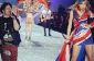 Secret Taylor Swift Victoria Fashion Show 2013: Chanteur fustigée par des modèles;  «Elle ne correspondait pas '