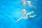 Photographies sous-marines de natation Bébés