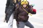 Emmitoufler!  Parents Celeb Repéré en froid et à Rainy-Météo vitesse (Photos)