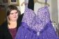 Non OK: Adolescents intimidation et le corps-honte quand elle a essayé de vendre sa robe de bal