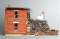 Les modèles de maisons brisées par Ofra Lapid