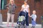 Amy Poehler Bottines légèrement With Her In-Laws!  (Photos)
