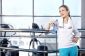 Total Gym - afin de prendre avantage de la machine d'exercice complet du corps efficacement à construire le muscle