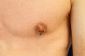 Nipples - anneaux de piercings habilement sous enveloppe hide